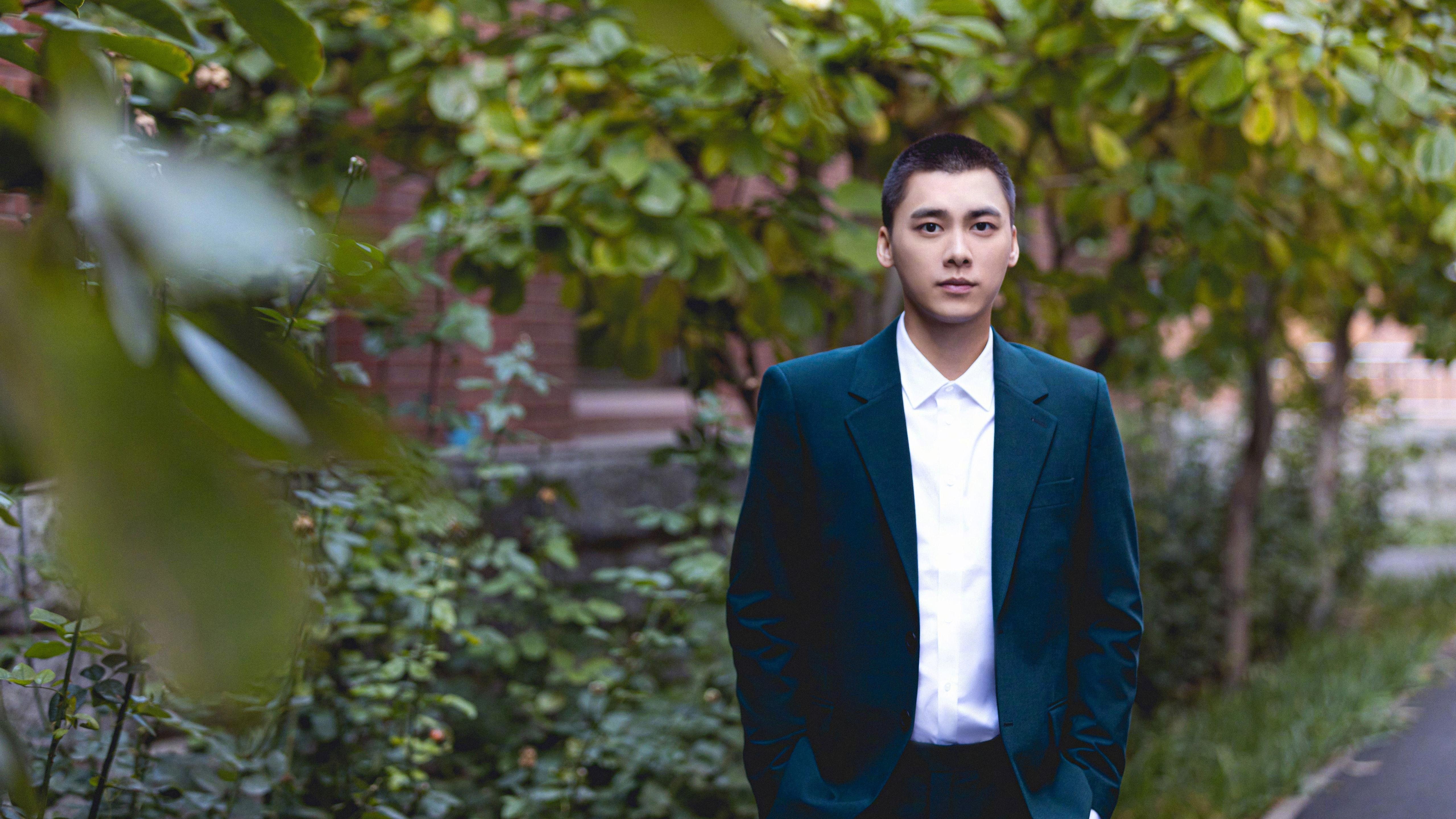 “萨尔·巴赫带领南非羚羊队击败澳大利亚，成功晋级”